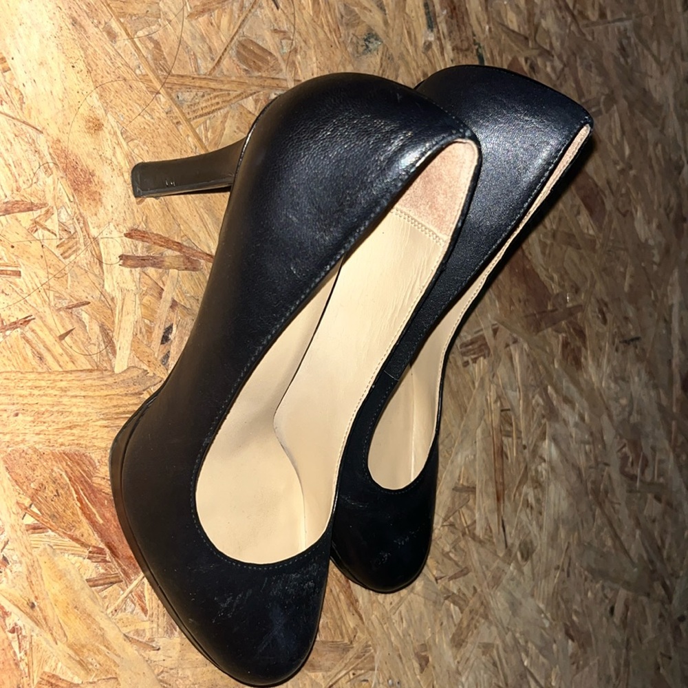 Naturalizer Black Heels - Picture 2 of 3